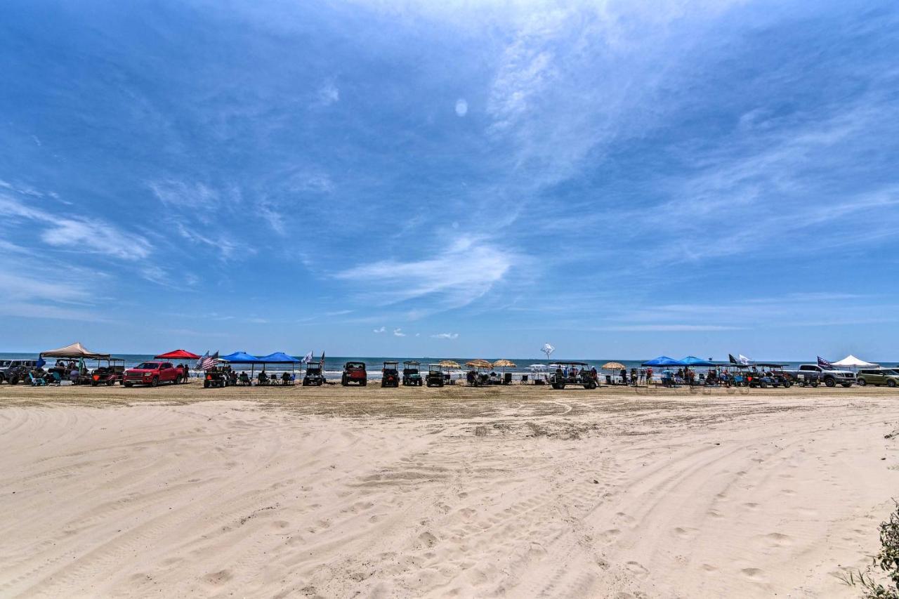 Chic Crystal Beach Escape With Deck - Walk To Beach! Villa Bolivar Peninsula Exterior photo